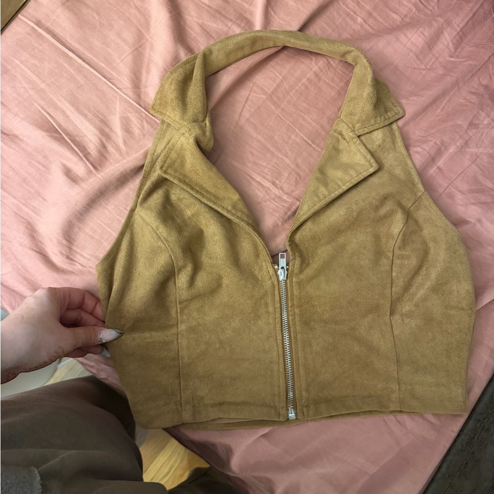 Adorable suede zip up bustier top